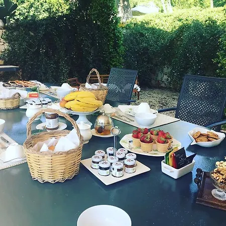 Couette-café Lemoredinella 3*